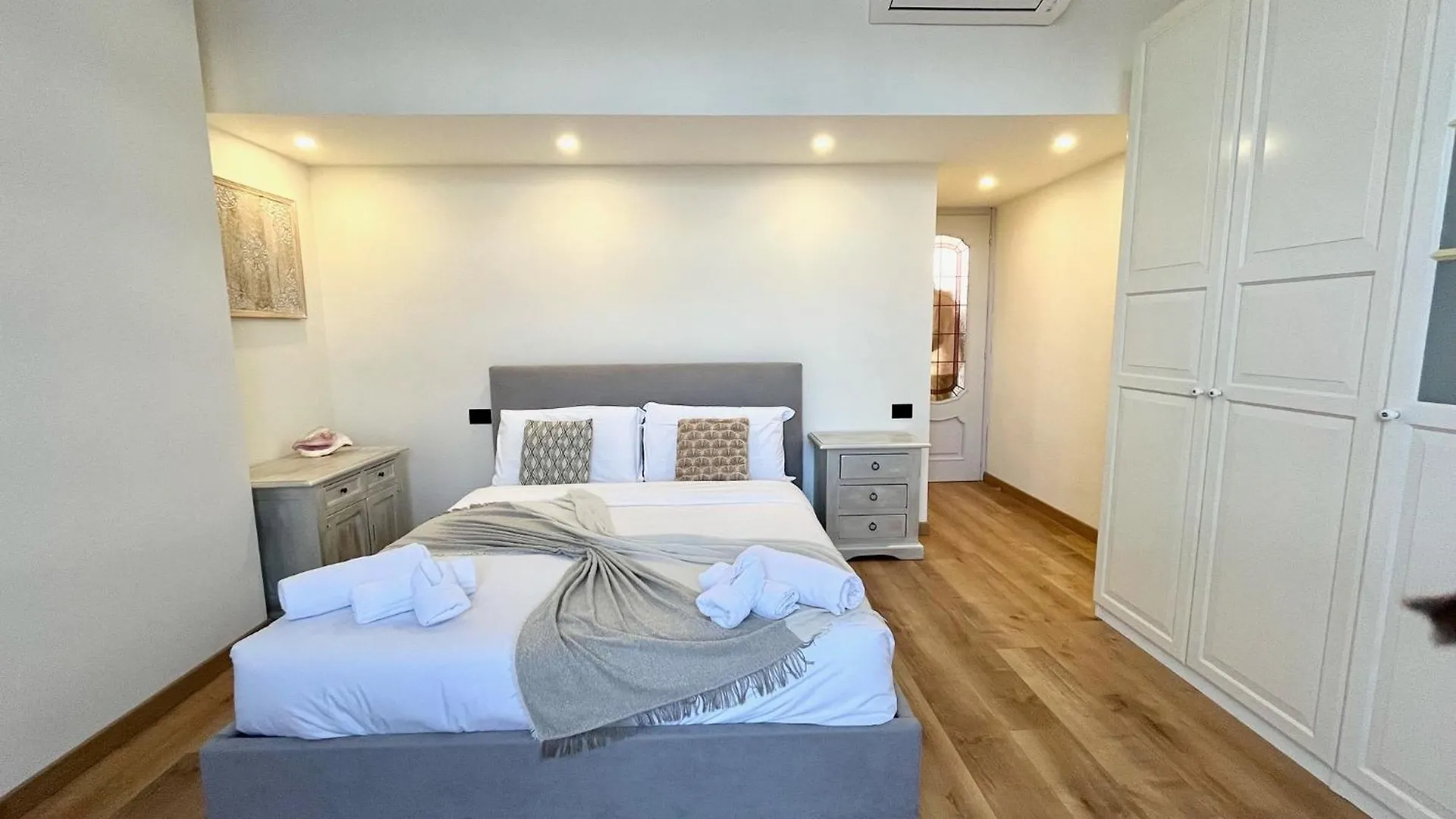 Franca Suite - 7 Min Centrale Fs Milan Apartment